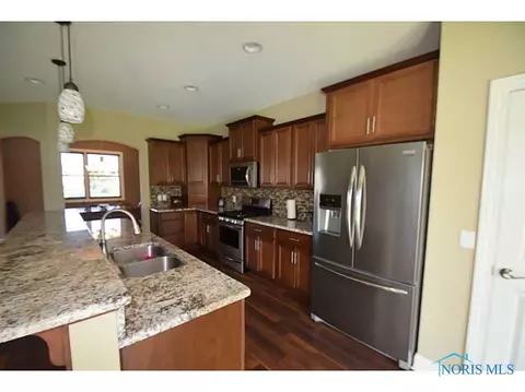 10782 Cable St, Whitehouse, OH 43571 photo 7