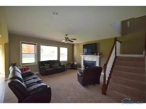 10782 Cable St, Whitehouse, OH 43571 photo 3