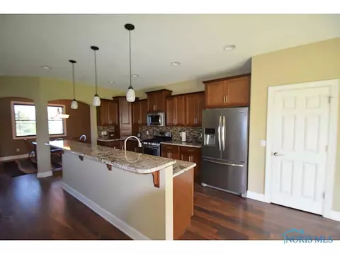 10782 Cable St, Whitehouse, OH 43571 photo 5