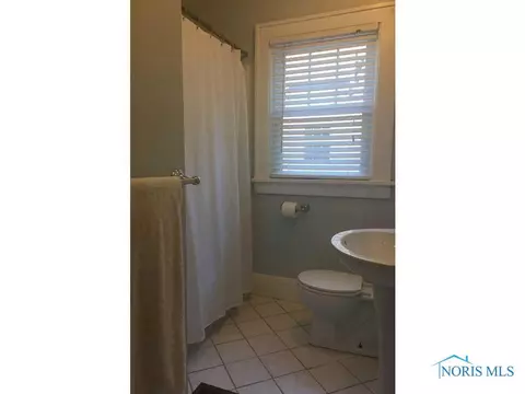 320 E William St, Maumee, OH 43537 photo 13