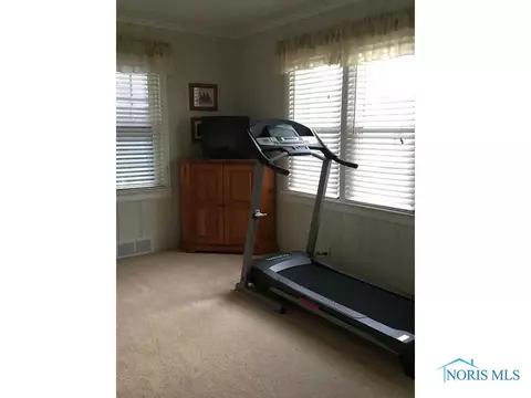 320 E William St, Maumee, OH 43537 photo 17