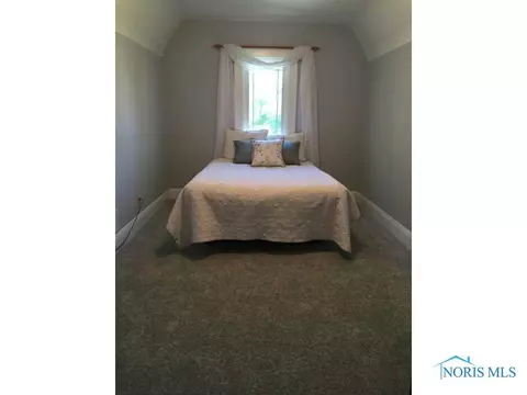320 E William St, Maumee, OH 43537 photo 5