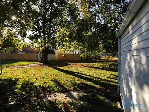 1075 Leith St, Maumee, OH 43537 photo 14