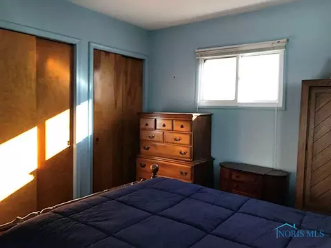 1075 Leith St, Maumee, OH 43537 photo 9