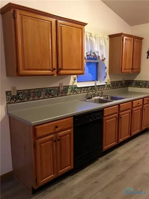 224 Gary Dr, Bryan, OH 43506 photo 6