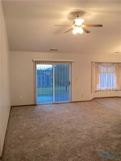 224 Gary Dr, Bryan, OH 43506 photo 4