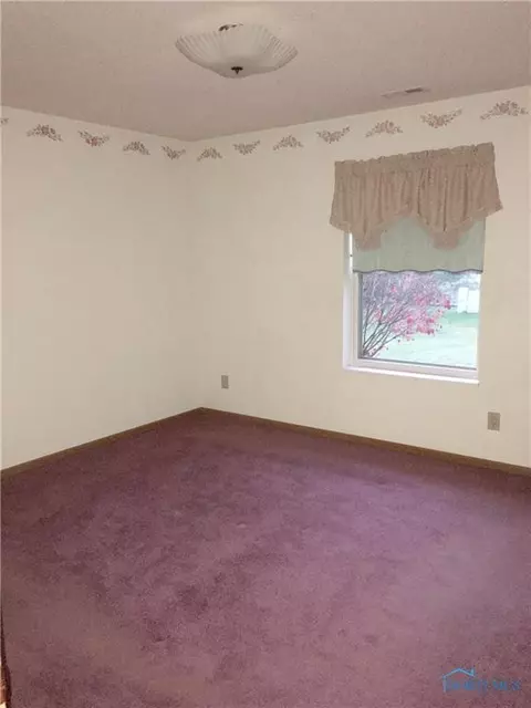 224 Gary Dr, Bryan, OH 43506 photo 8