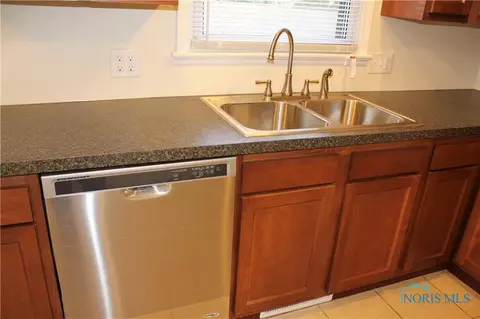 2543 Marla Ln, Maumee, OH 43537 photo 30