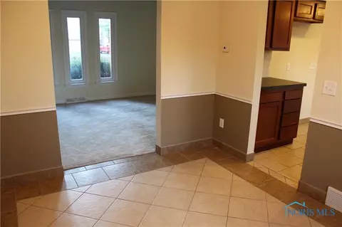 2543 Marla Ln, Maumee, OH 43537 photo 7