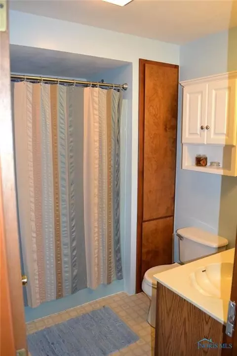 221 E Morenci St, Lyons, OH 43533 photo 17
