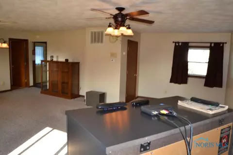 221 E Morenci St, Lyons, OH 43533 photo 15