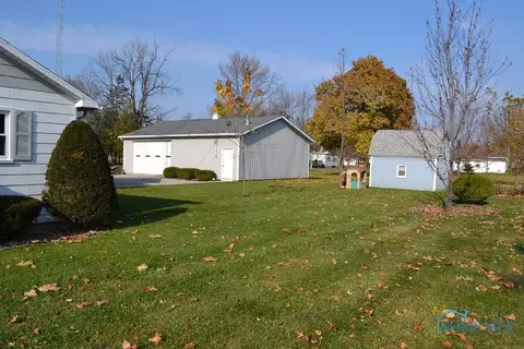 221 E Morenci St, Lyons, OH 43533 photo 8