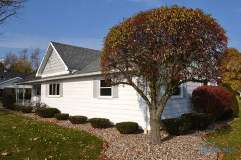 221 E Morenci St, Lyons, OH 43533 photo 7
