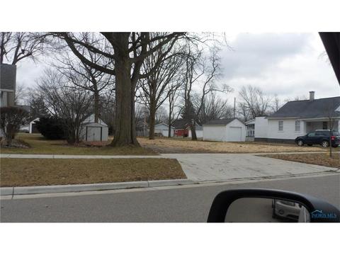 421 S Cherry St, Bryan, OH 43506 photo 1