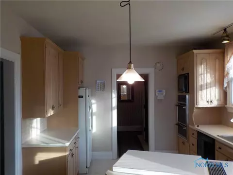 2160 Shenandoah Rd, Toledo, OH 43607 photo 18