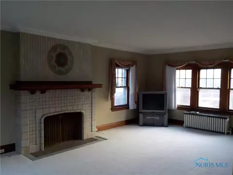 2160 Shenandoah Rd, Toledo, OH 43607 photo 8