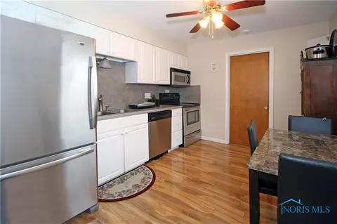 934 Argyll Dr, Maumee, OH 43537 photo 8