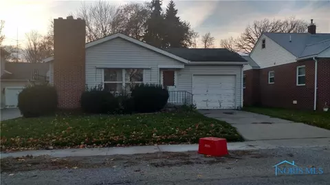 140 Blakeslee Ave, Bryan, OH 43506 photo 1