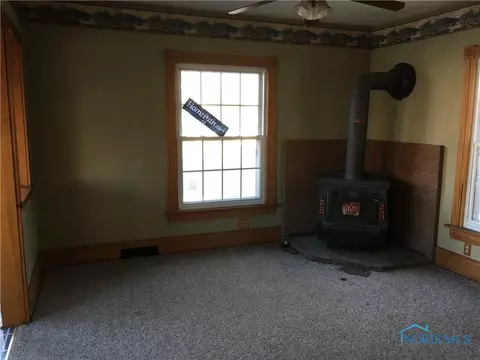 104 E North St, West Unity, OH 43570 photo 8