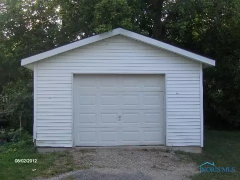 2134 Perth St, Toledo, OH 43607 photo 2