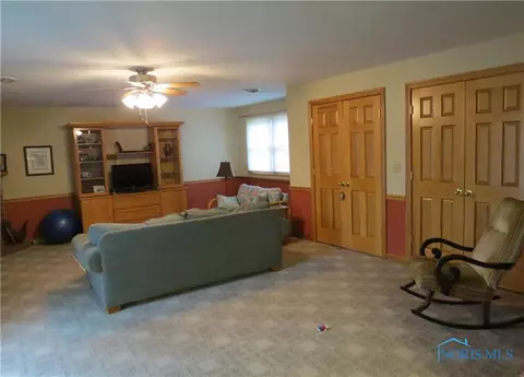 110 Buckeye Dr, Antwerp, OH 45813 photo 6