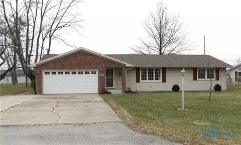 110 Buckeye Dr, Antwerp, OH 45813 photo 1