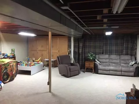 652 Midfield Dr, Maumee, OH 43537 photo 11