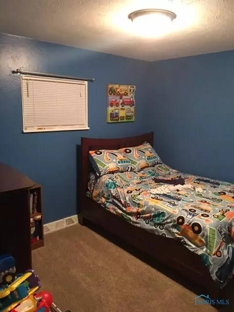 652 Midfield Dr, Maumee, OH 43537 photo 9