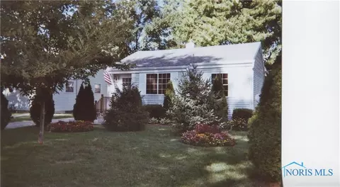 822 Corey St, Maumee, OH 43537 photo 1