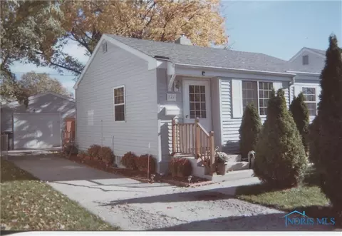 822 Corey St, Maumee, OH 43537 photo 2