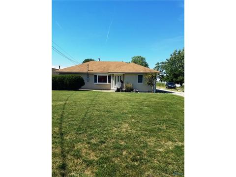 28017 Tracy Rd, Walbridge, OH 43465 photo 1