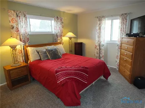 4435 Thackeray Rd, Maumee, OH 43537 photo 9