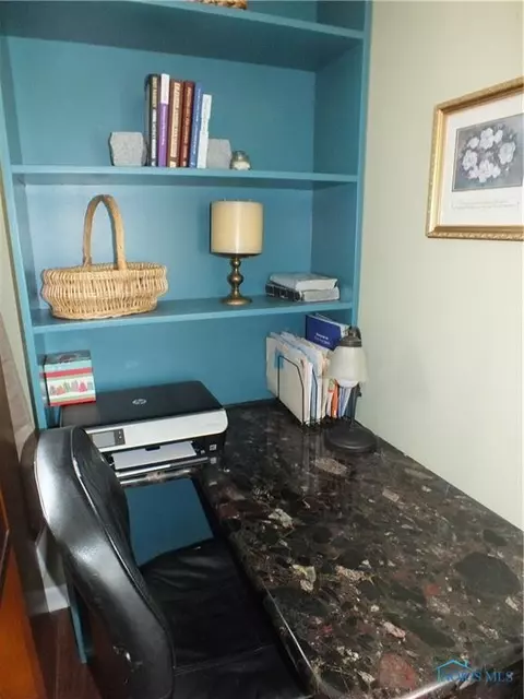 4435 Thackeray Rd, Maumee, OH 43537 photo 28