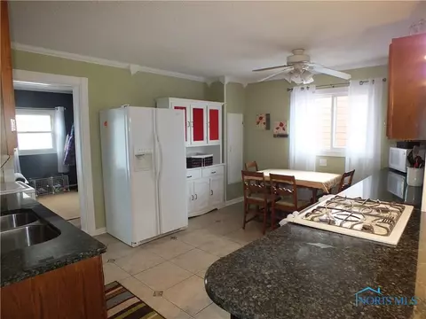 4435 Thackeray Rd, Maumee, OH 43537 photo 23
