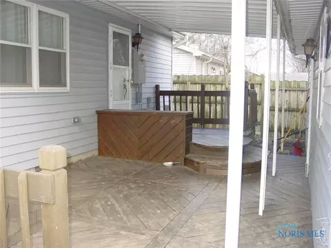 404 E South St, Bryan, OH 43506 photo 4