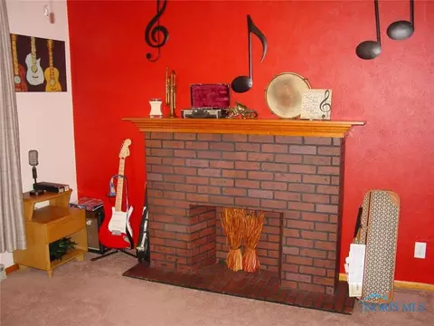 404 E South St, Bryan, OH 43506 photo 7