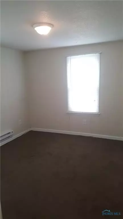 302 Charles St, Bryan, OH 43506 photo 9