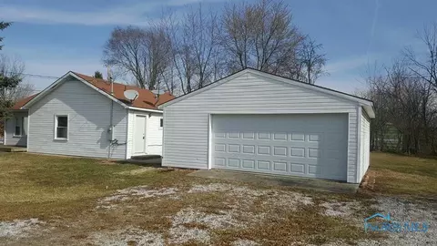 302 Charles St, Bryan, OH 43506 photo 2