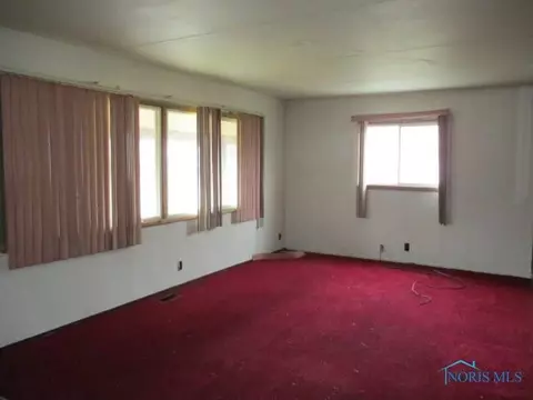 4064 Ruskin Dr, Toledo, OH 43607 photo 4