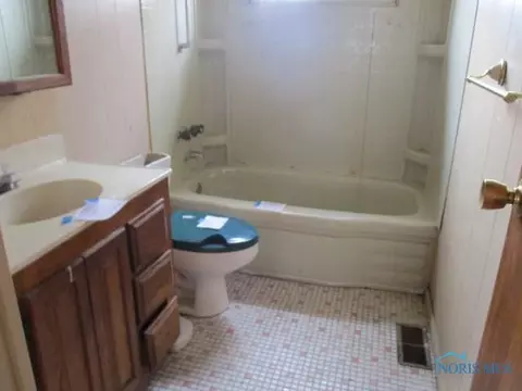 4064 Ruskin Dr, Toledo, OH 43607 photo 7