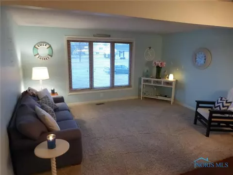 909 Cardinal Dr, Bryan, OH 43506 photo 9