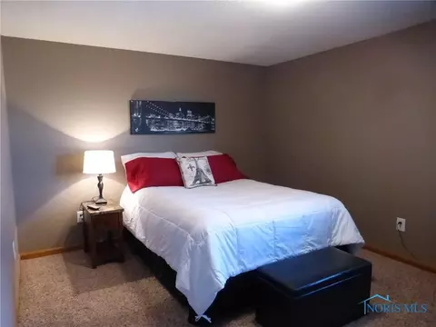 909 Cardinal Dr, Bryan, OH 43506 photo 20