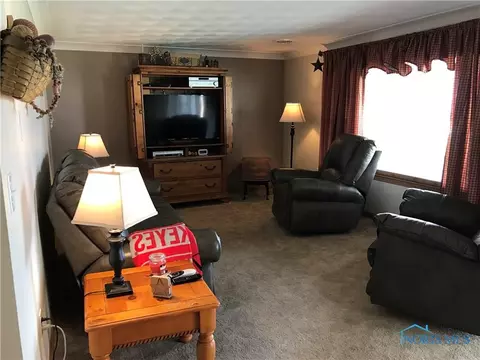 721 N Cherry St, Paulding, OH 45879 photo 5