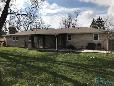 721 N Cherry St, Paulding, OH 45879 photo 2