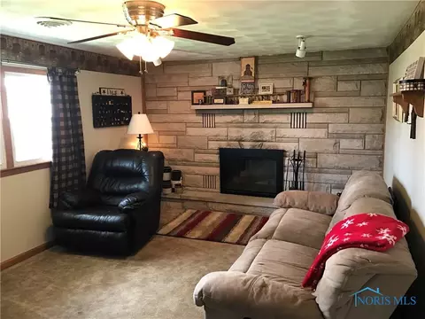721 N Cherry St, Paulding, OH 45879 photo 4