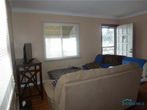 346 Ascot Ave, Toledo, OH 43607 photo 3