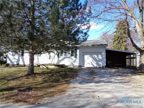 602 Maple St, Stryker, OH 43557 photo 1