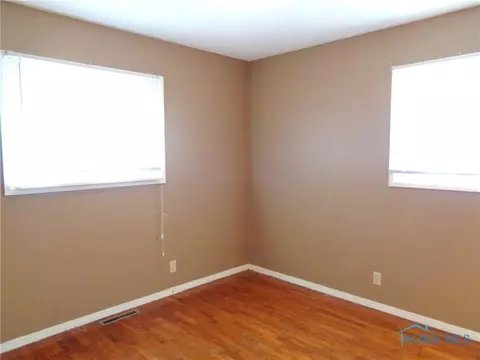 602 Maple St, Stryker, OH 43557 photo 12