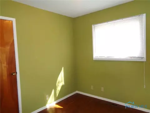 602 Maple St, Stryker, OH 43557 photo 13