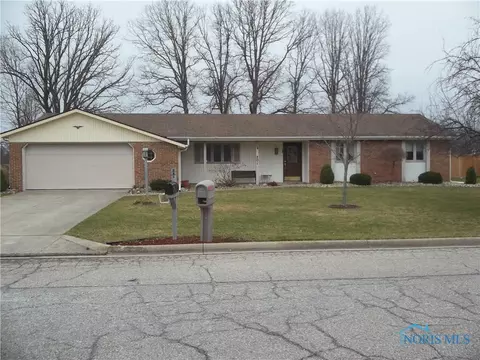 201 Scott Dr, Bryan, OH 43506 photo 1